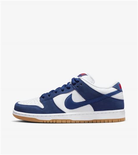 nike sb weiß blau rot|nike sb dunks.